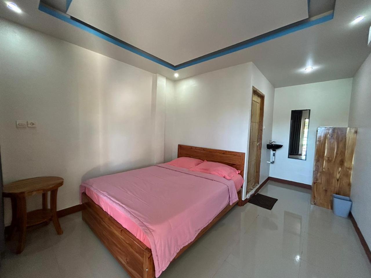 Four-G Home Stay & Komodo Tour Labuan Bajo Bagian luar foto